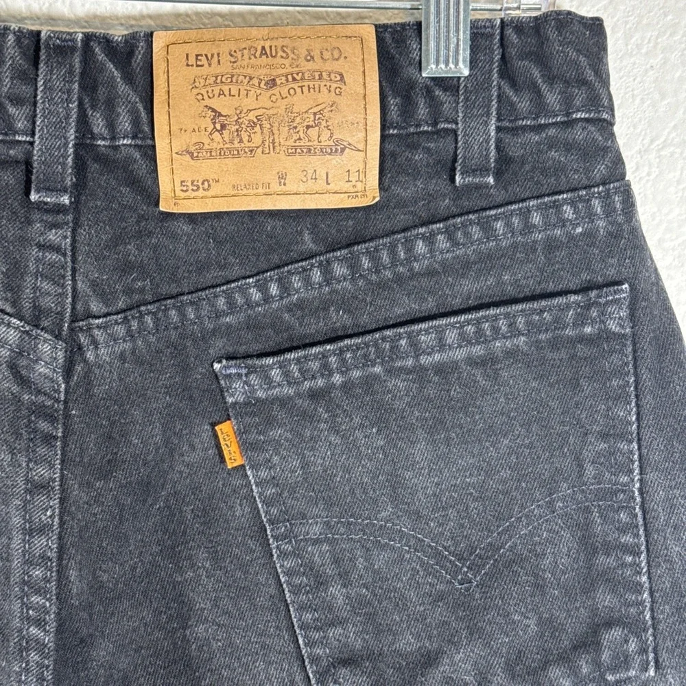 Vintage Levis 550 Relaxed Fit Denim Shorts Mens 34 Black Orange Tab USA Skater